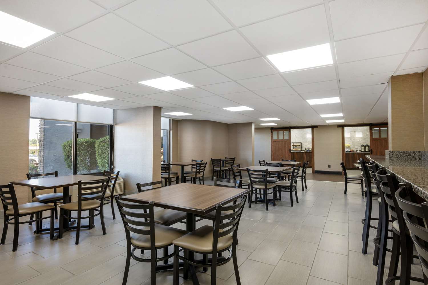 Best Western Ashbury Inn 19/27