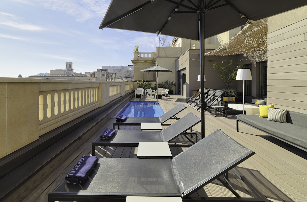 H10 Urquinaona Plaza Hotel in BARCELONA