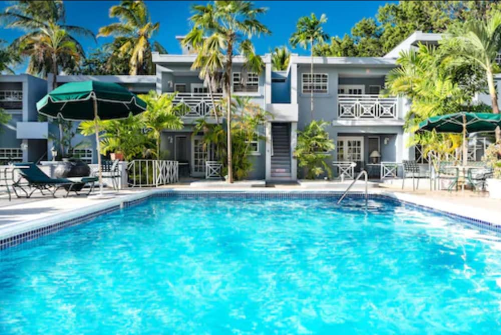 The Palms Resort 55/62