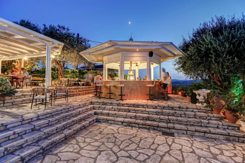 Nefeli Hotel Corfu 57/59