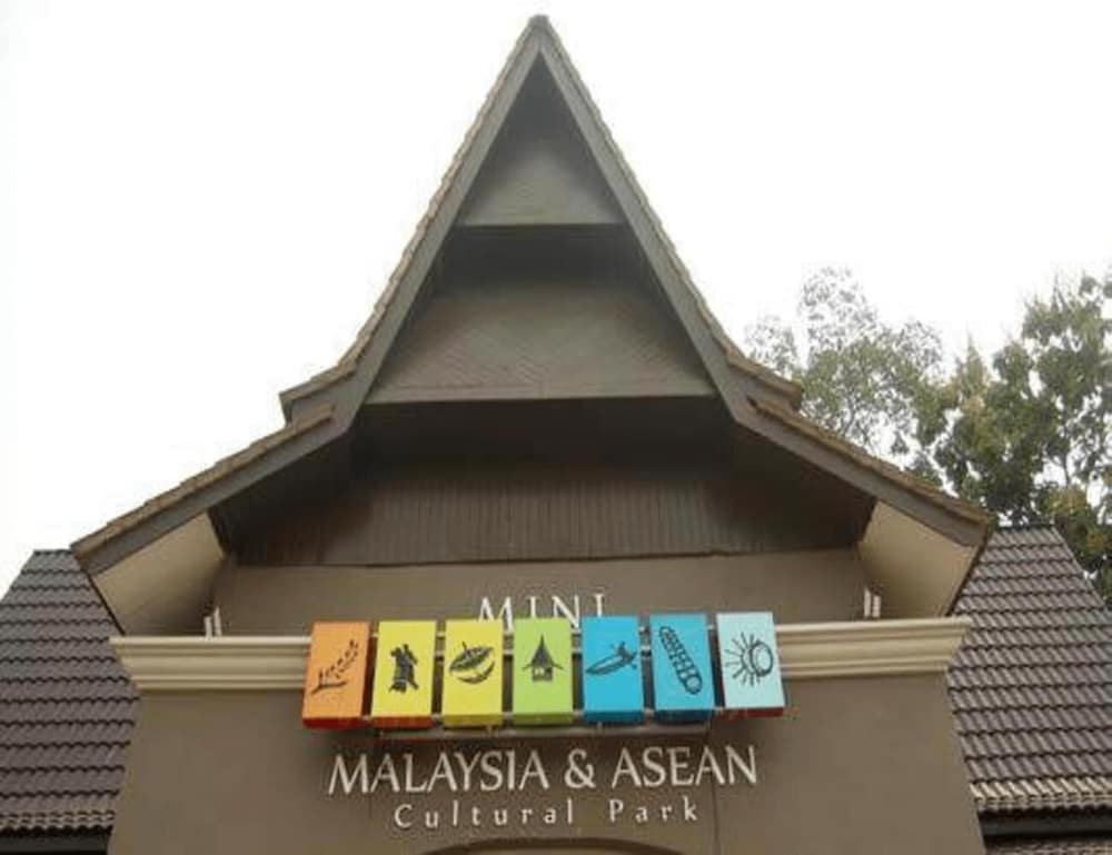 Sun Inns Hotel Ayer Keroh 3/50