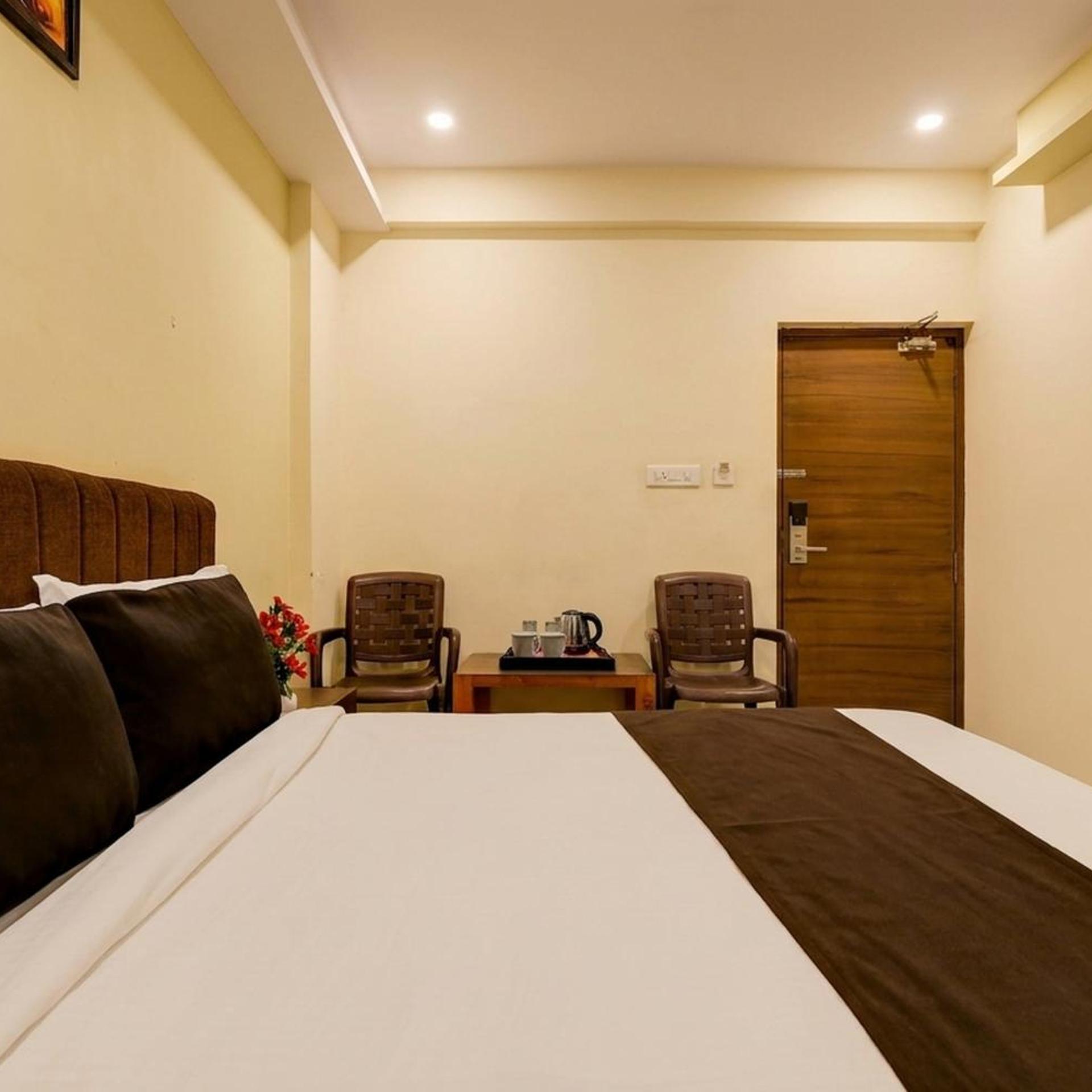 Sri Maharaja Inn 41/50