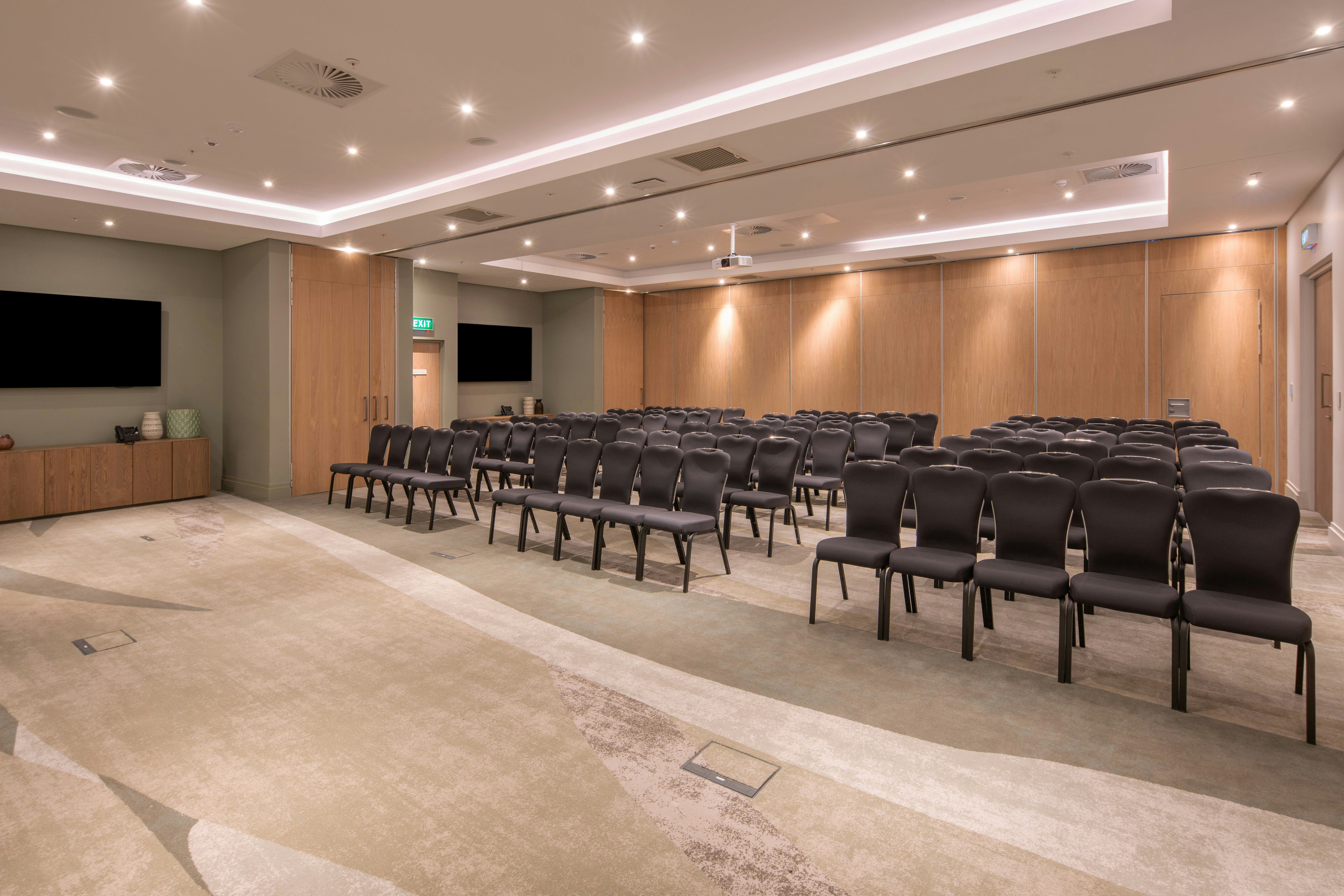 Hilton Garden Inn Umhlanga Arch 67/73