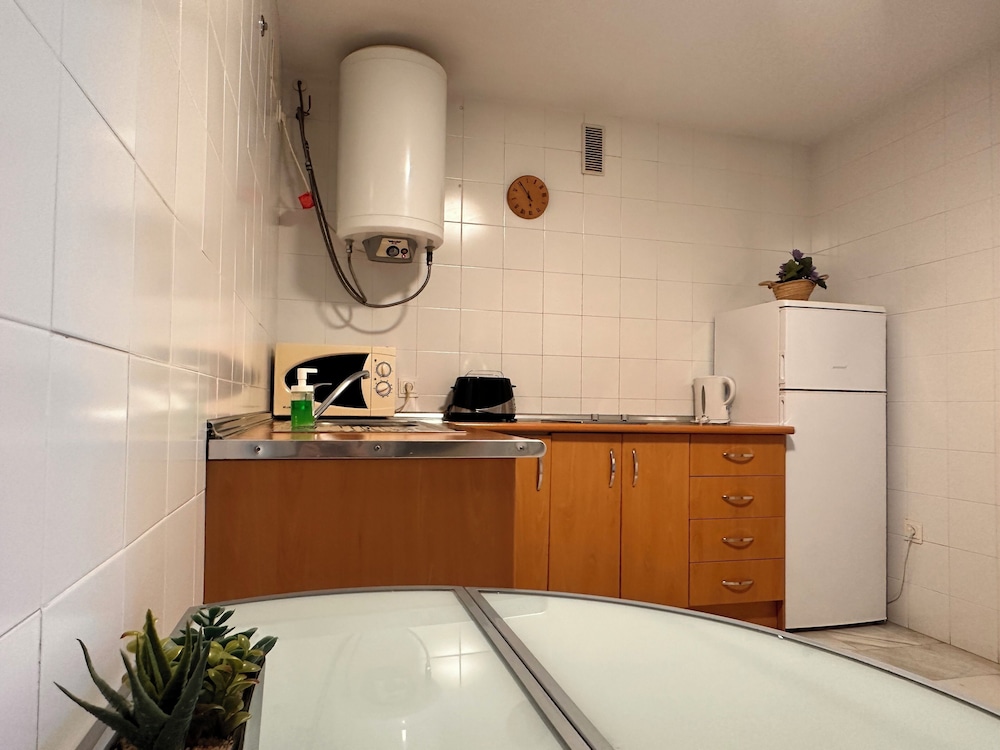 Apartamentos Larga 70 11/80