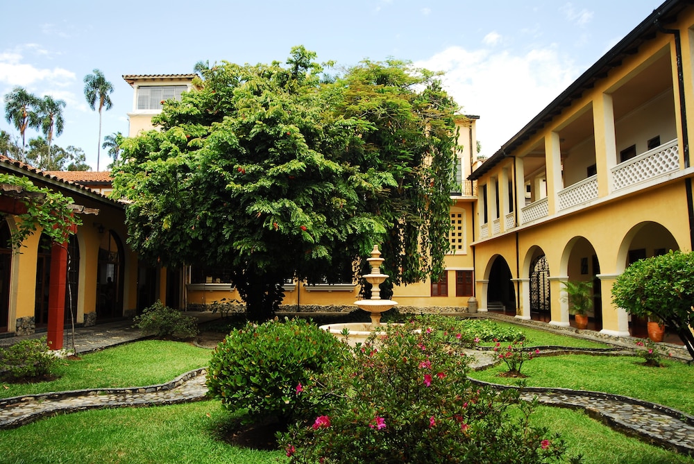 Hotel Guadalajara Buga 3/40