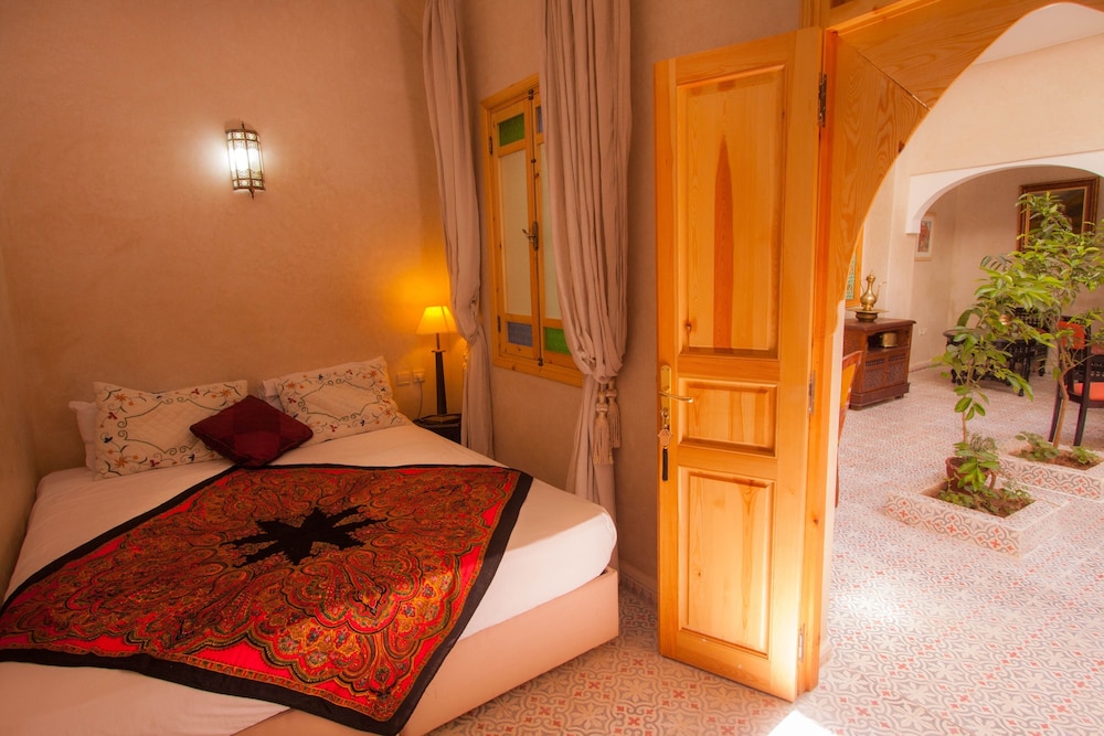 Riad Inaka 13/50