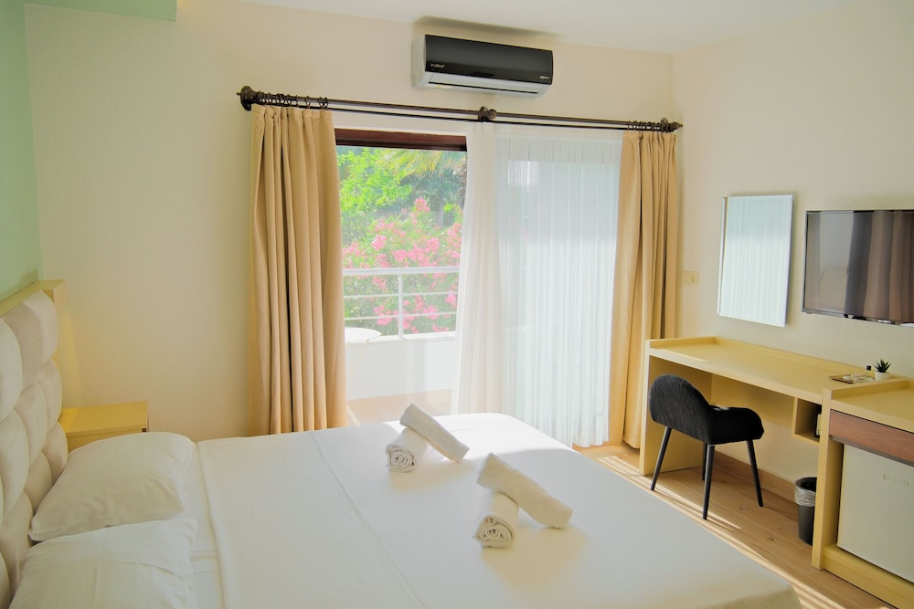 Yalim Hotel 5/38