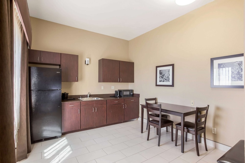 La Quinta Inn And Suites By Wyndham Meridian Boise West 30/35