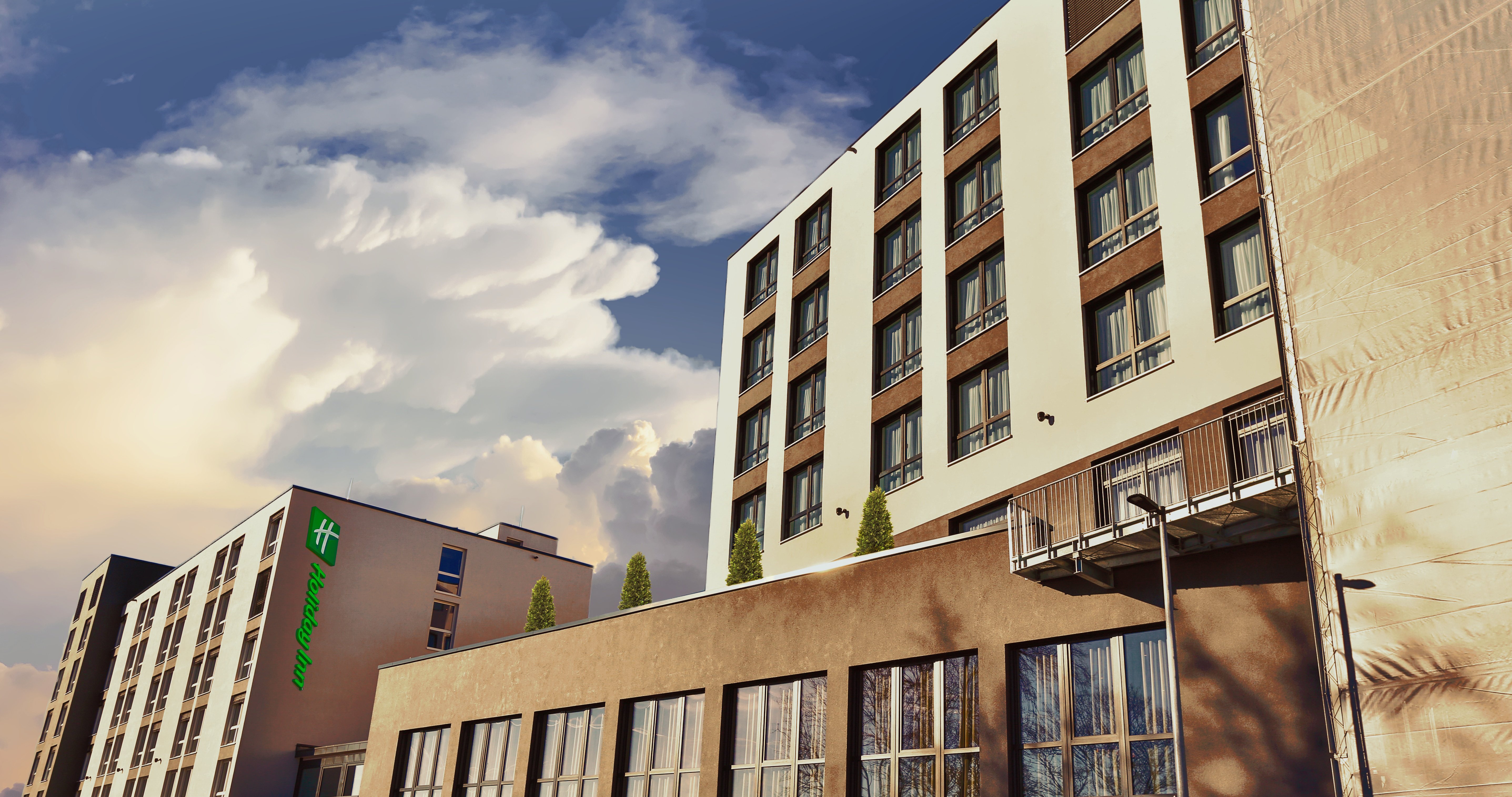 HOLIDAY INN VILLINGEN - SCHWENNINGEN 4/76