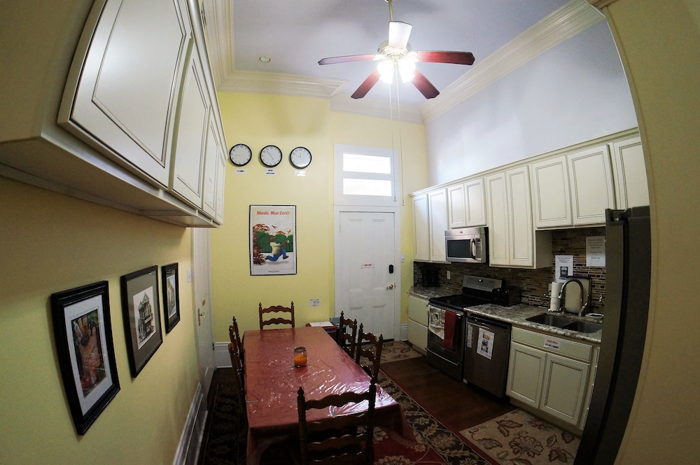 Auberge Nouvelle Orleans Hostel 38/66