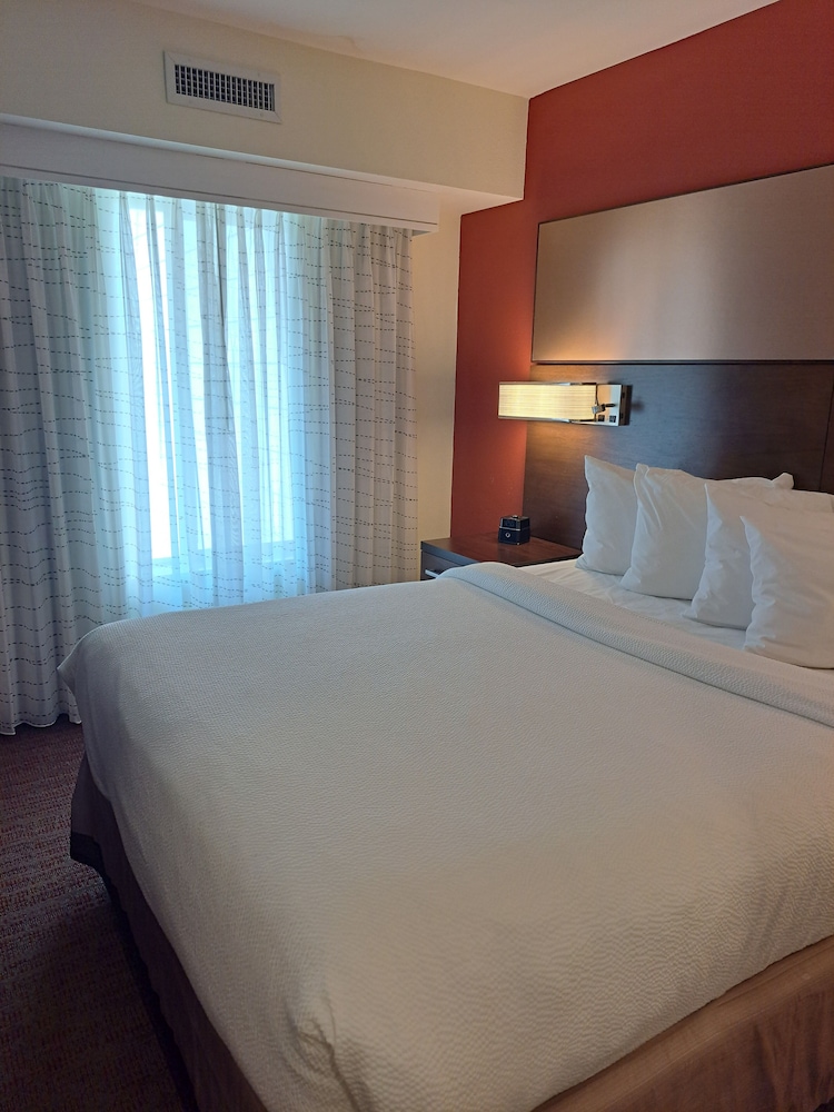 2 Bedrooms, Suite, 2 Double Beds, Accessible