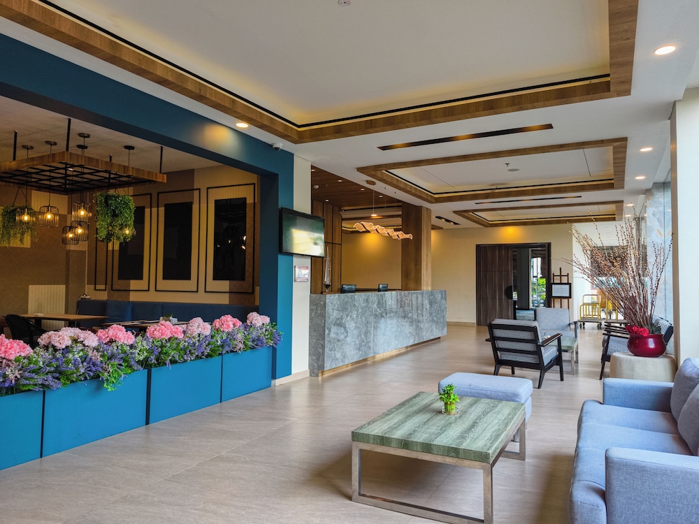 Golden Tulip Essential Belitung 43/59