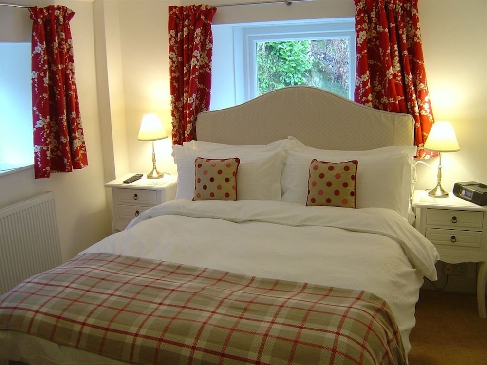 Edgcott House - Guest house 12/58