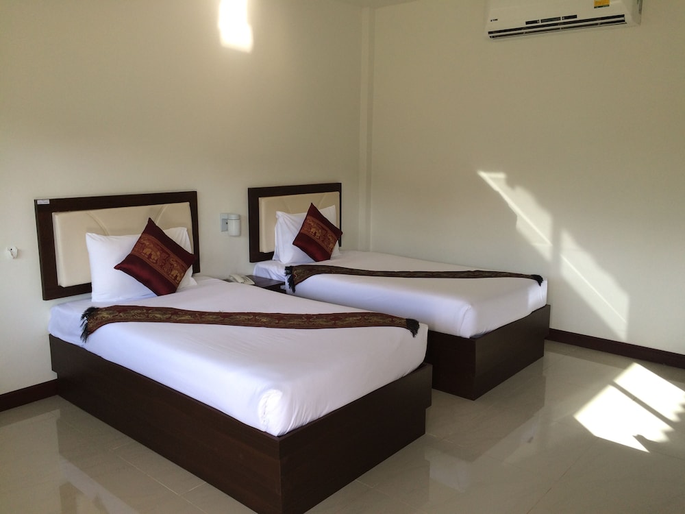 Phuket Airport Villa 17/80