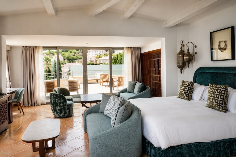 Roof Top, Suite, Single Bed, Hill Side، Miramar Beach Hotel 2/6