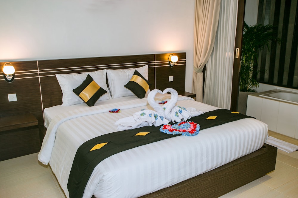 The Diana Suite 19/67
