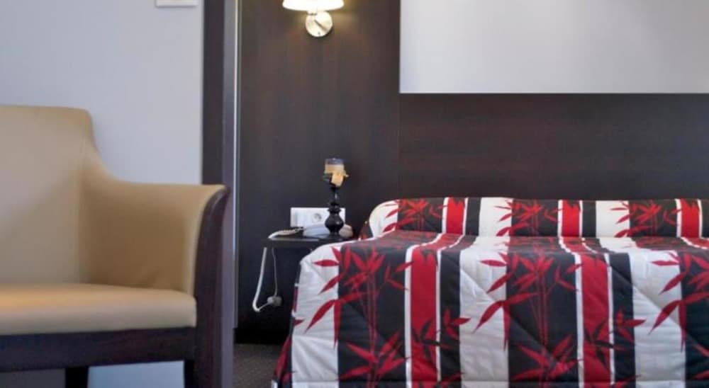 HOTEL ALLIANCE LOURDES 20/63