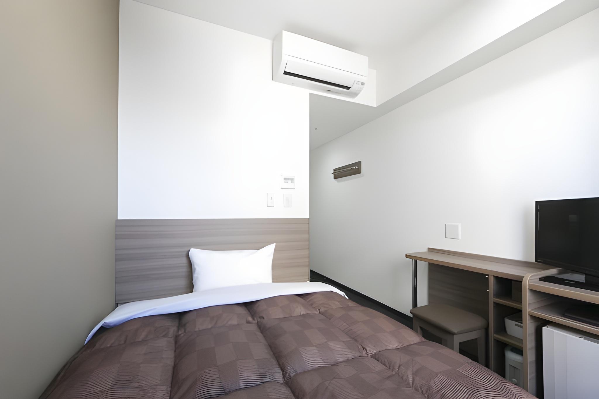 Semi Room, Single, Semi Double Bed, Smoking
