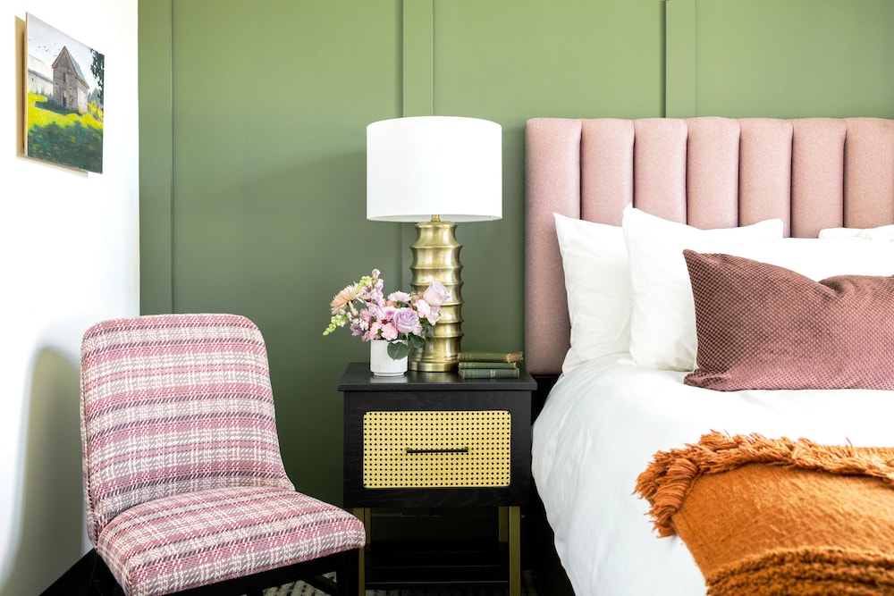 Hotel Thaxter 26/50