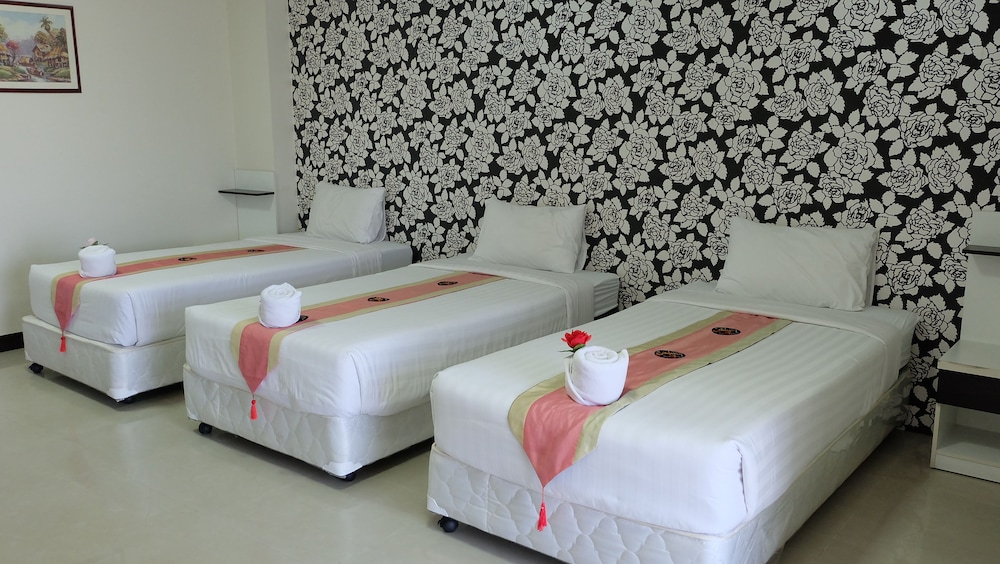 Miloft Suvarnabhumi Airport Hotel 24/50