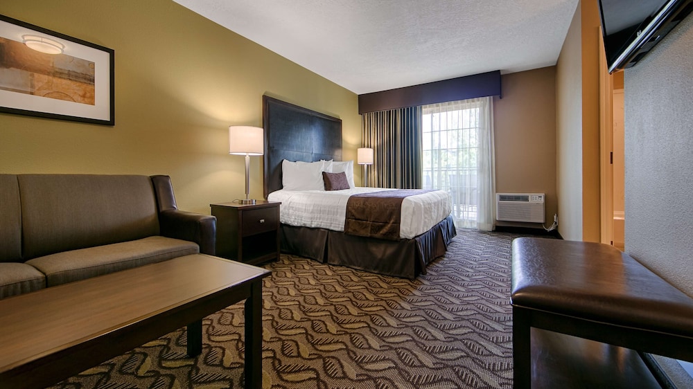 Best Western Plus Grand Manor Inn 25/43