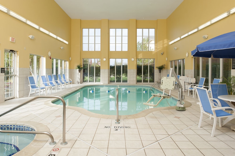 Hampton Inn Suites Cleveland Southeast/Streetsboro 5/63