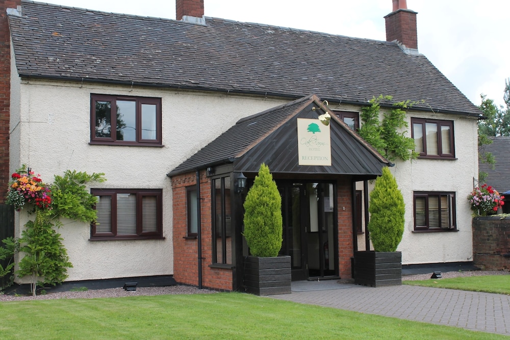 Oak Farm Hotel 1/40