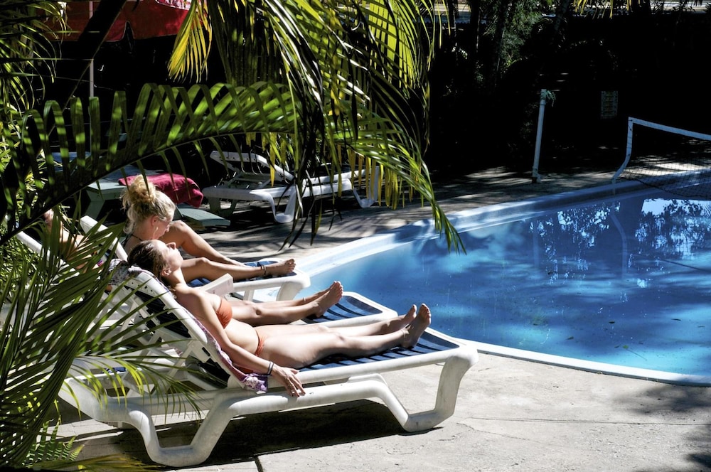 Nomads Noosa Youth Resort 55/60
