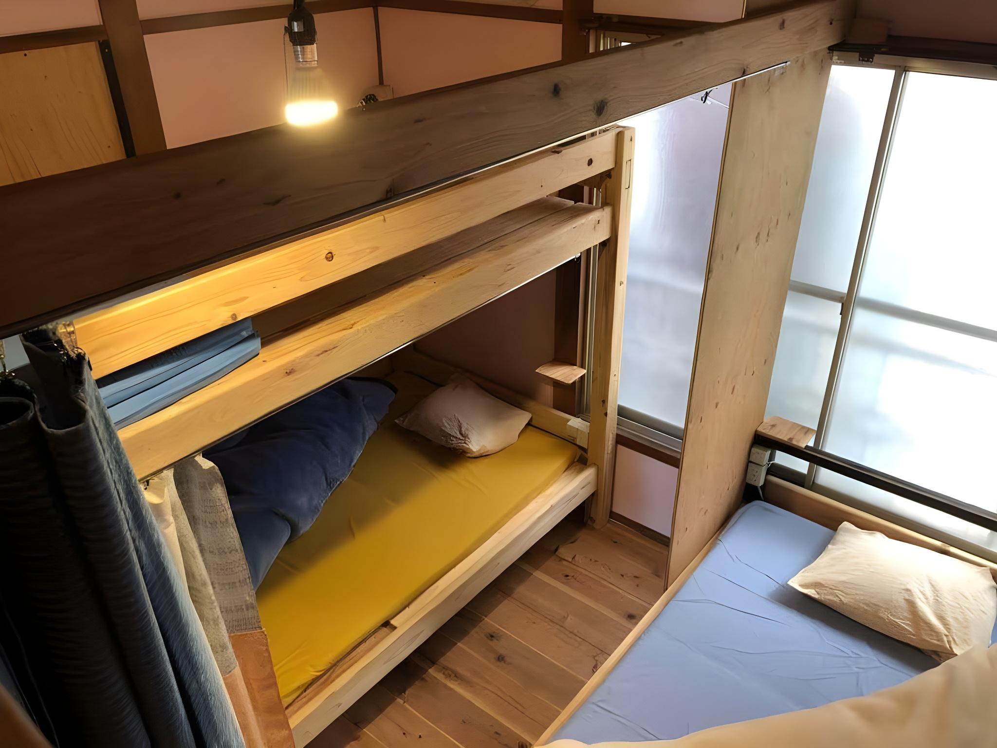 MIXED DORM