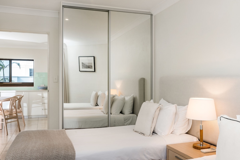 Bayview Beachfront Apartments 13/50