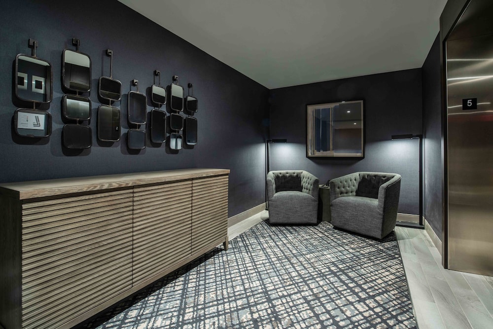 Staybridge Suites Quincy 46/67