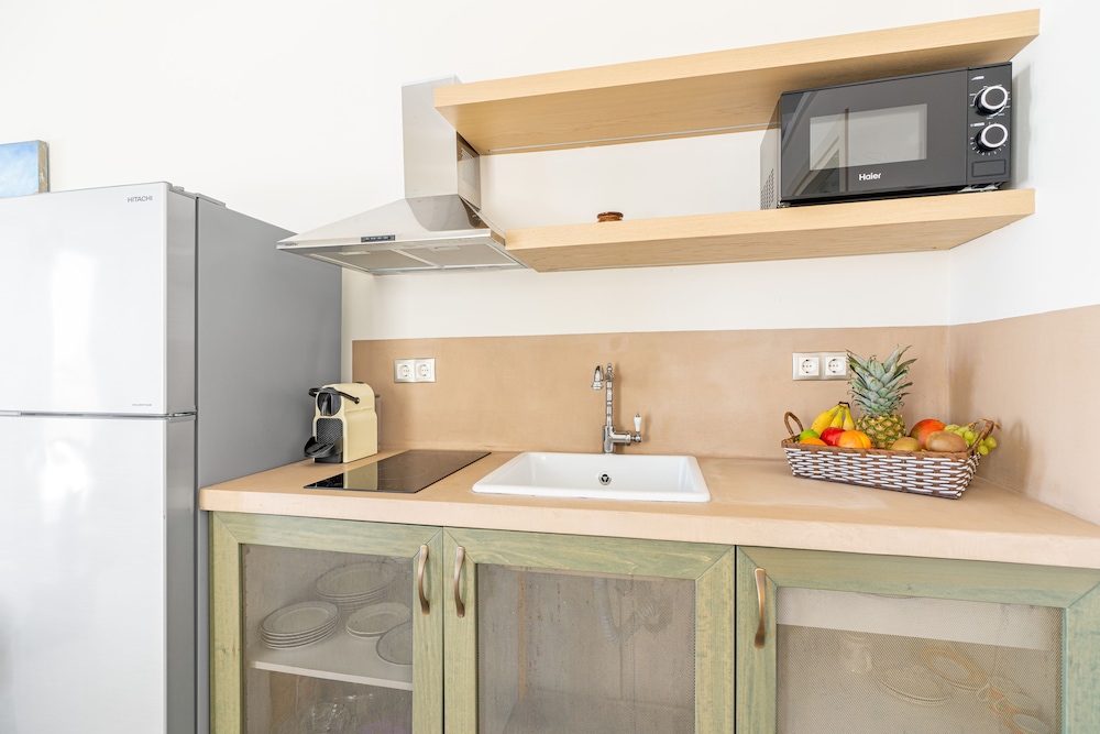 Hermes Suites 47/50