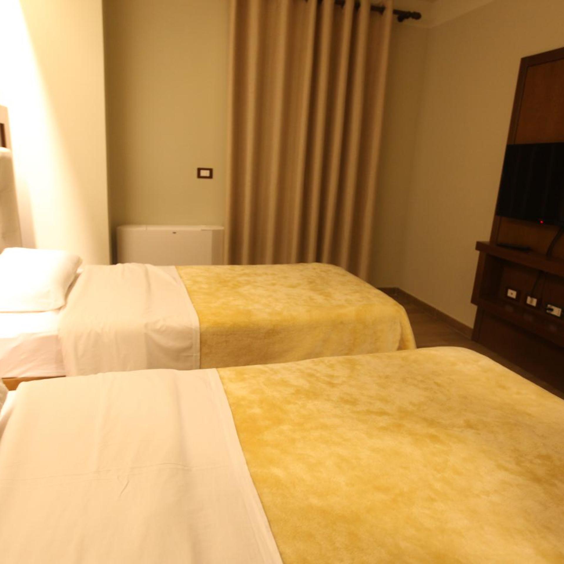 Alpin Llogara Hotel 12/55