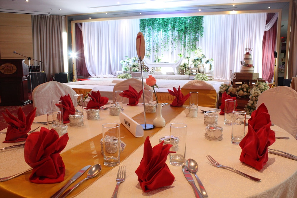 Sabah Oriental Hotel 50/69
