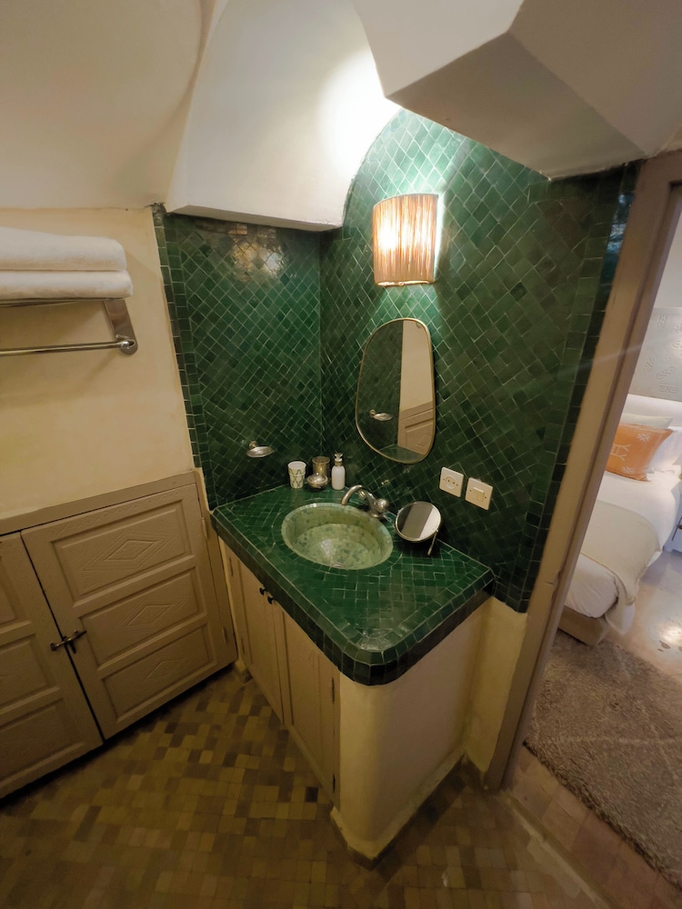 Riad Jonan 65/65