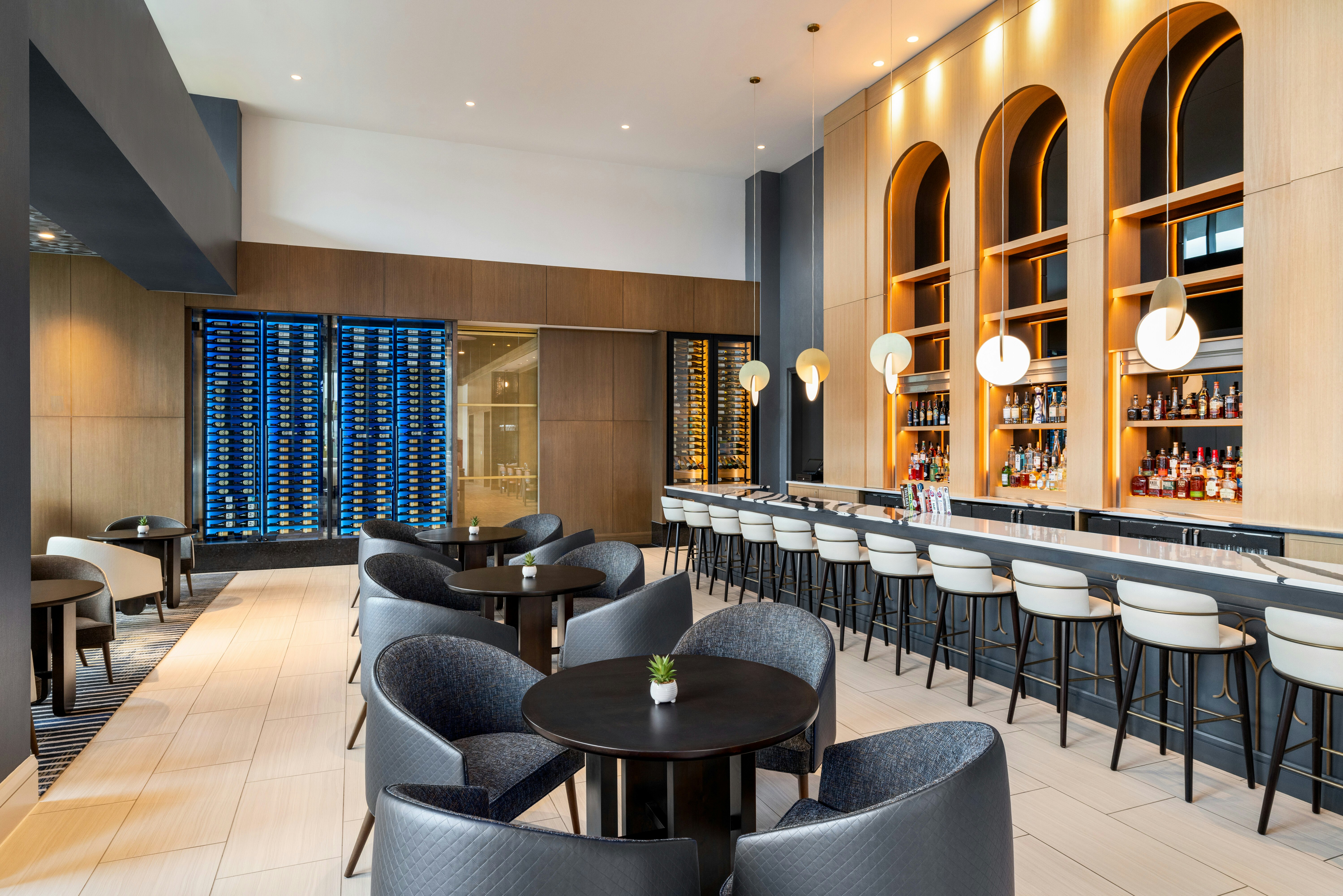 Hilton BNA Nashville Airport Terminal 29/53