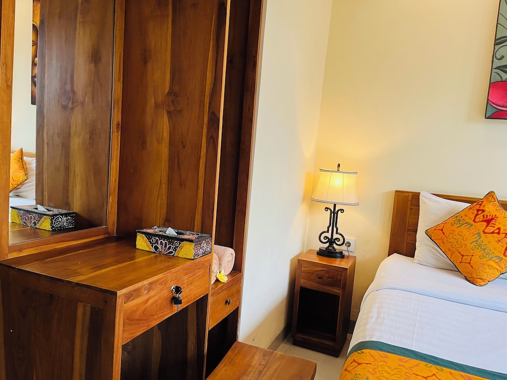 Tebesaya Homestay 35/50