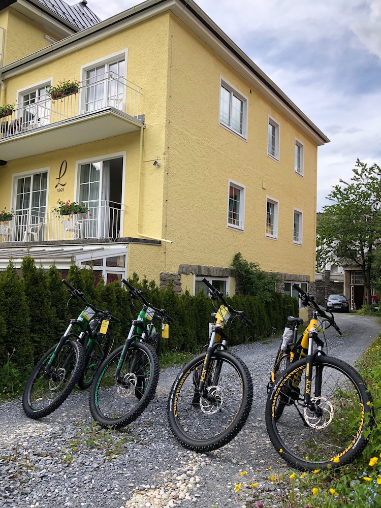 Hotel Lindenhof 64/72