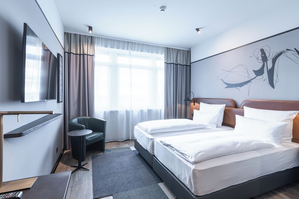 Room at TITANIC Comfort Kurfurstendamm, BERLIN