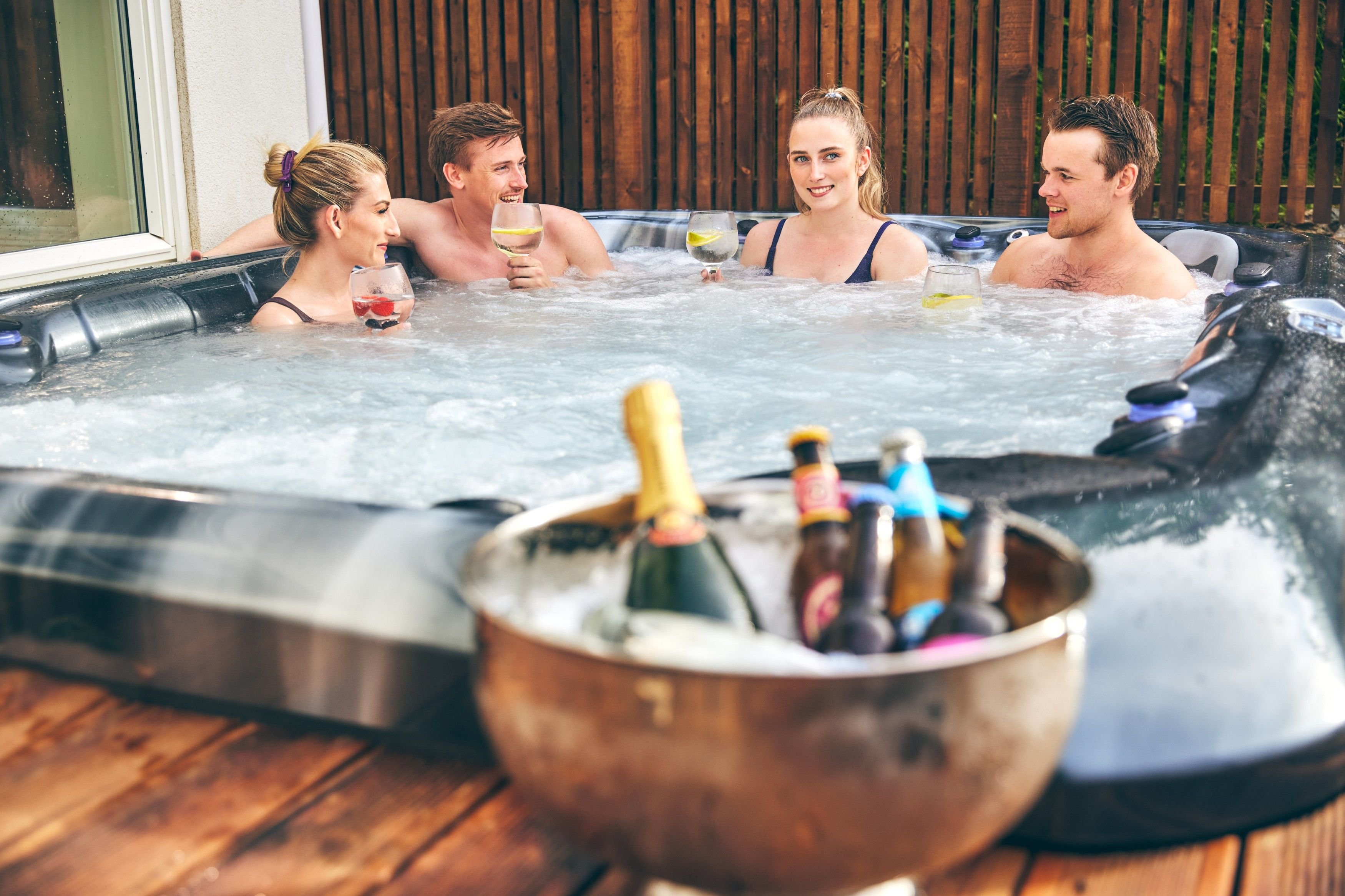 Dolmsundet Hotell Hitra 6/11