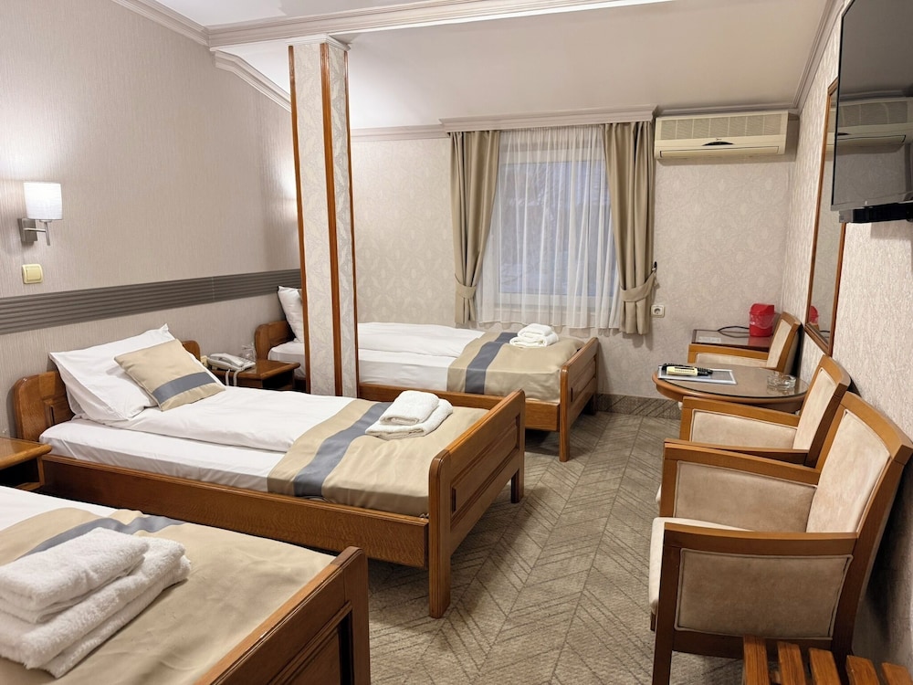 Garni Hotel Lav 18/50