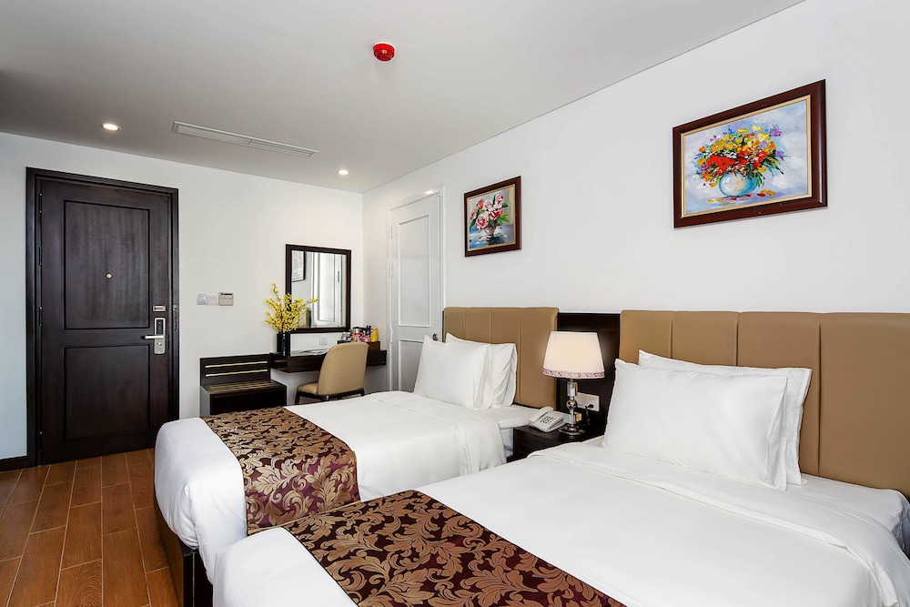 2 BEDROOMS, SUPERIOR, 2 BATHROOMS