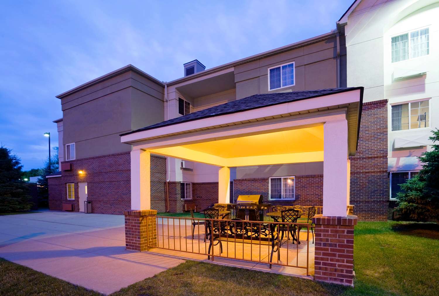 Sonesta Simply Suites Minneapolis Richfield 1/9