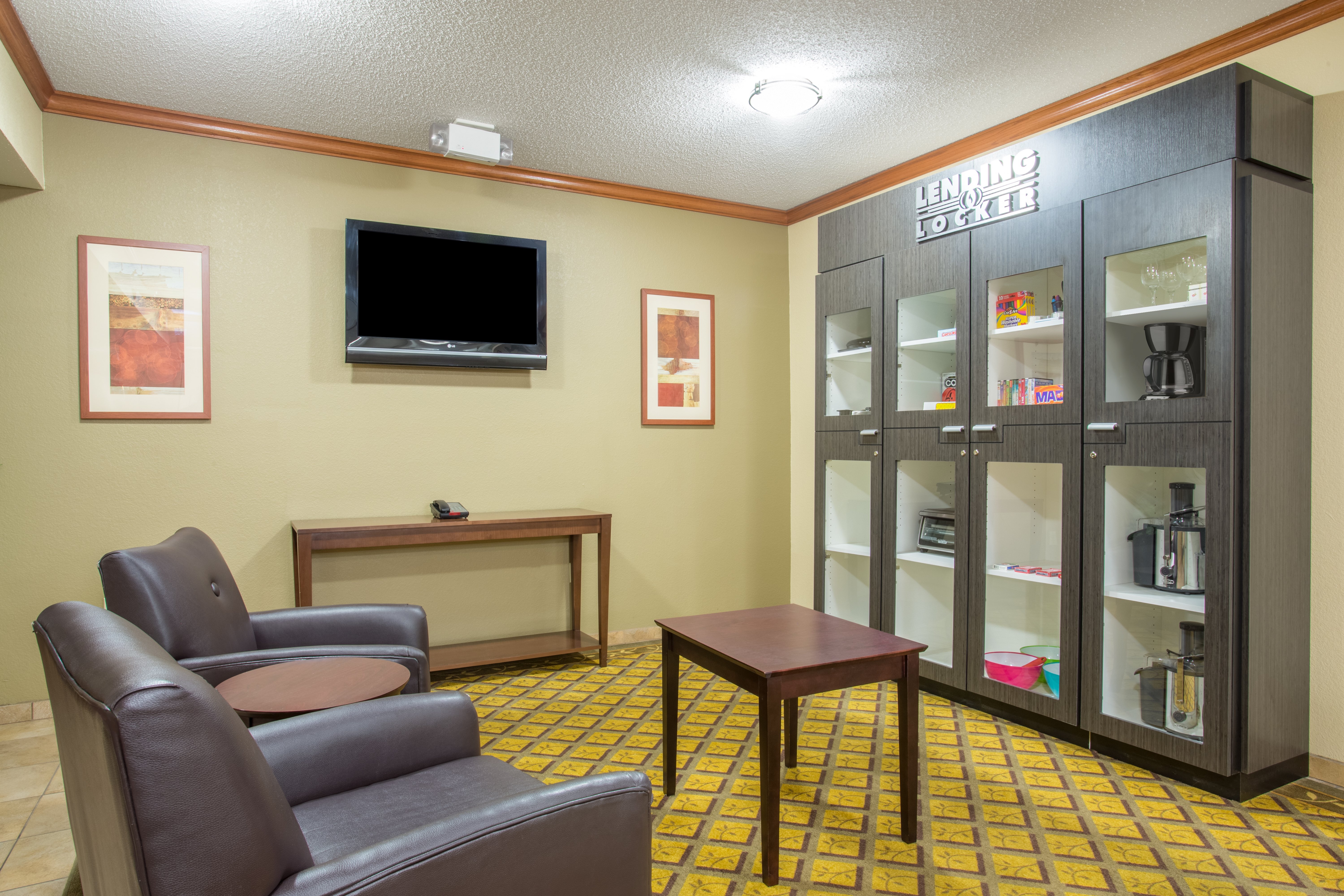 Candlewood Suites Nogales 32/64