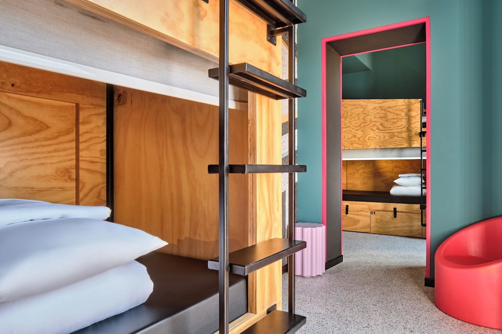 Private, Mixed Dorm, 4 Beds, 4 Bunk Beds, Terrace