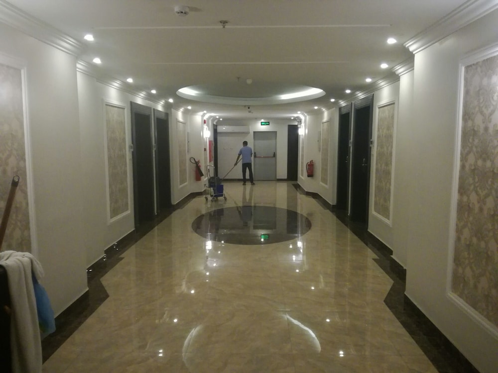 أجنحة ريماز الفندقية(Remaz Suites Hotel) 30/50