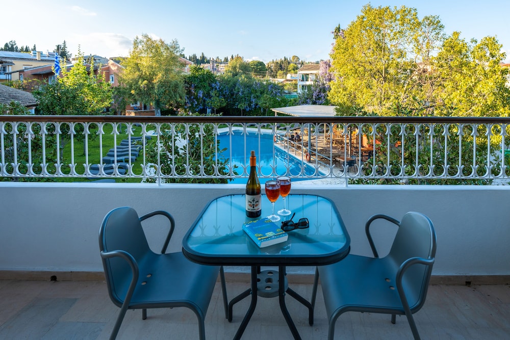 Folies Corfu Hotel Apartments 29/50