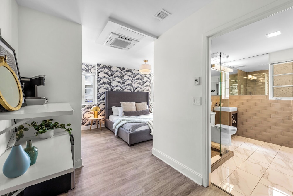 Luxuri Suites 27/50