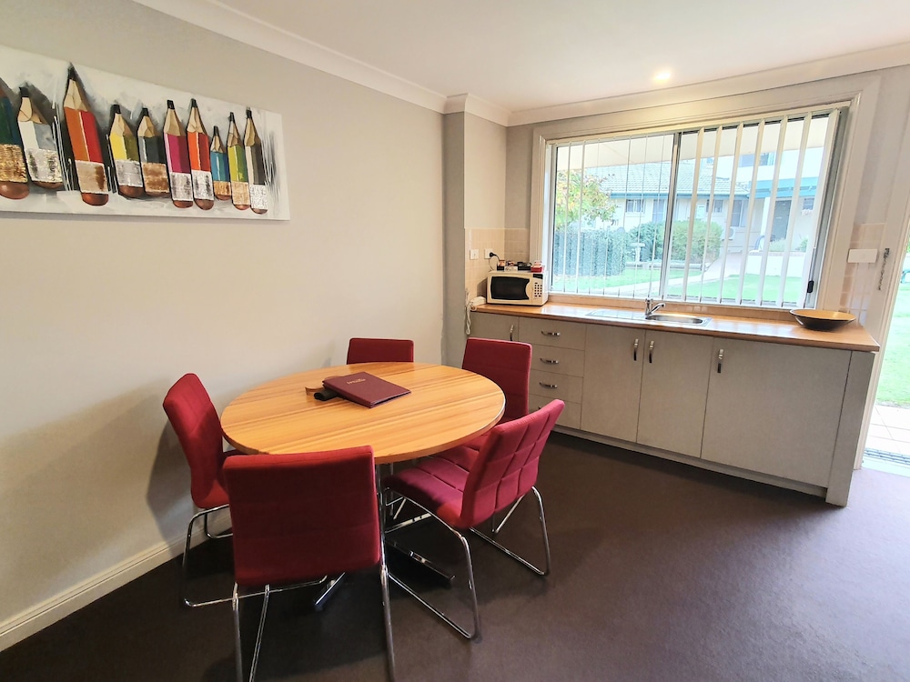 Mcnevins Tamworth 30/37