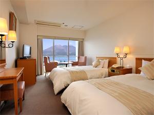 ROOM, TWIN BEDS